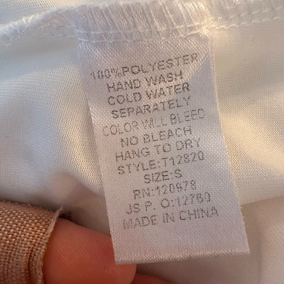 Entro White Swiss Dot Smocked Peasant Blouse Cottagecore Romantic Top - Picture 6 of 6